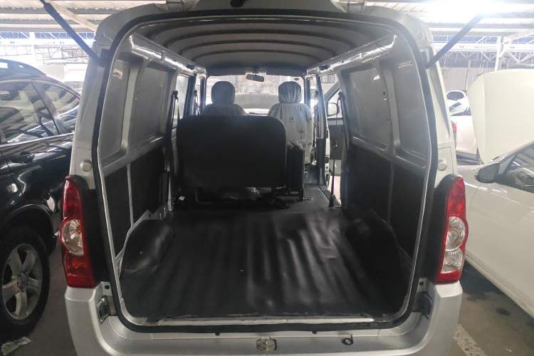 Used Wuling Rongguang 2019 1.5L Extended-Body Van Base Model with 5 Seats Trunk