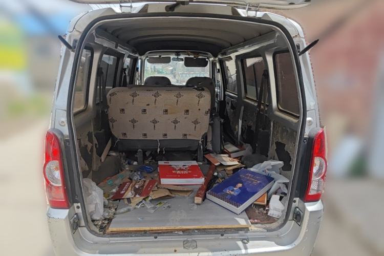 Used Wuling Rongguang 2019 1.5L Extended Basic Version Trunk