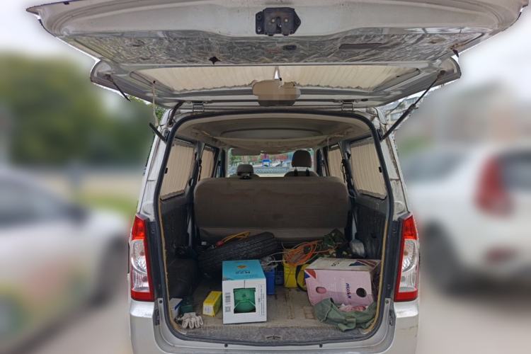 Used Wuling Rongguang 2019 1.2L S Van Standard Model with 5 Seats Trunk