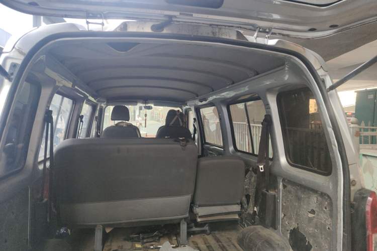 Used Wuling Rongguang 2019 1.5L Extended Basic Version Trunk