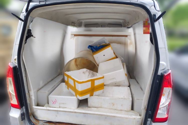 Used Wuling Rongguang 2019 1.2L S Base Model Trunk
