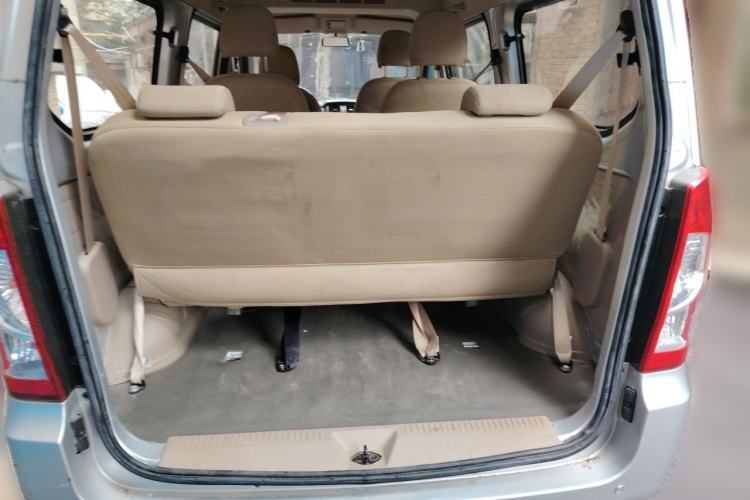 Used Wuling Rongguang 2019 1.5L S Standard Edition Trunk