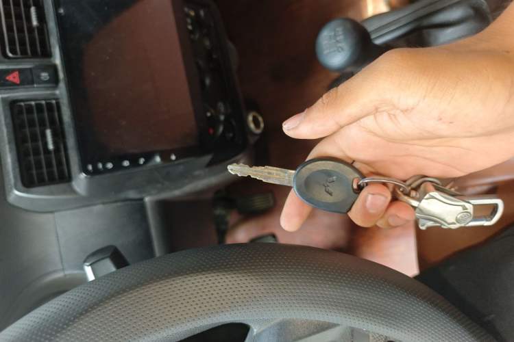 Used Wuling Rongguang 2019 1.5L Extended Basic Version Vehicle Key