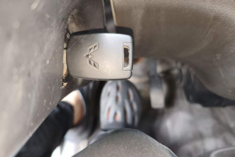 Used Wuling Rongguang 2019 1.2L S Base Model Vehicle Key