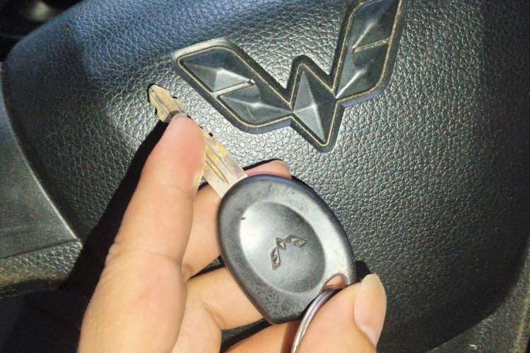 Used Wuling Rongguang 2019 1.5L Extended Basic Version Vehicle Key