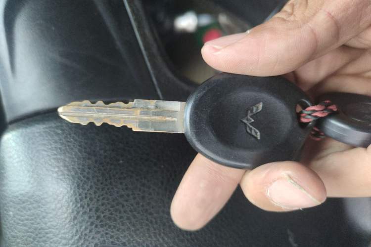 Used Wuling Rongguang 2019 1.5L Extended Basic Version Vehicle Key