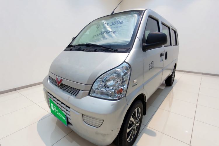 Used Wuling Rongguang 2019 1.5L Extended Basic Version Guazi used car, China used car export, Used car for sale, Used Wuling cars, Cheapest cars for sale