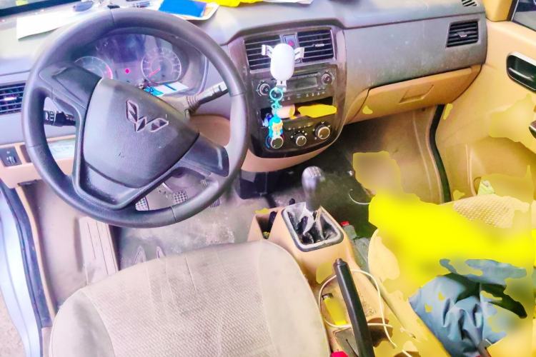 Used Wuling Rongguang 2019 1.5L S Standard Edition Center Console