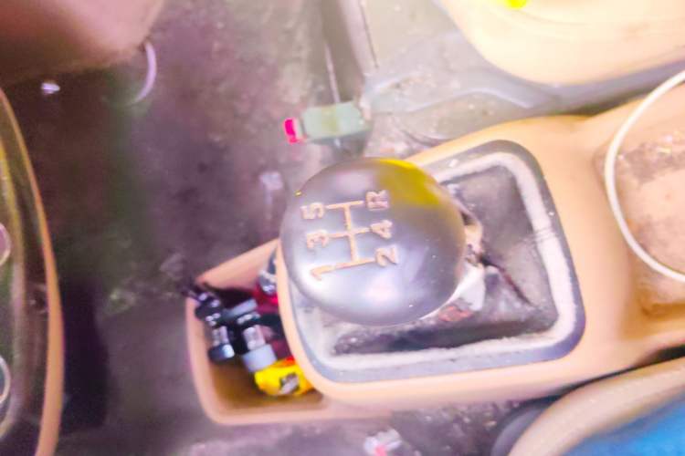 Used Wuling Rongguang 2019 1.5L S Standard Edition Gear Lever