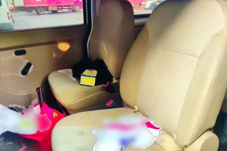 Used Wuling Rongguang 2019 1.5L S Standard Edition Left Rear Seat