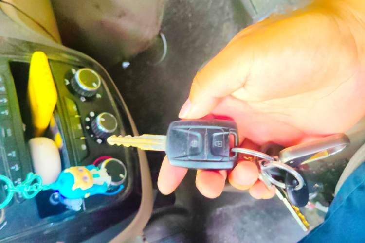 Used Wuling Rongguang 2019 1.5L S Standard Edition Vehicle Key