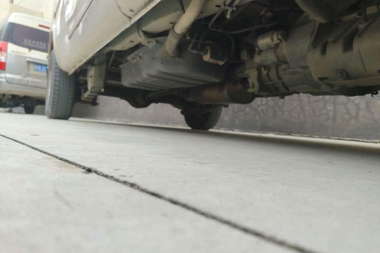 Used Wuling Rongguang 2019 1.5L Extended Basic Version Chassis Front Right