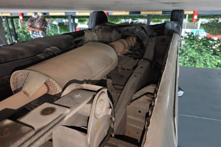 Used Wuling Rongguang 2019 1.5L Extended-Body Van Base Model with 2 Seats Chassis Rear Left