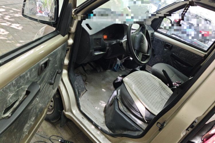 Used Wuling Rongguang 2019 1.5L Extended Basic Version Driver Seat