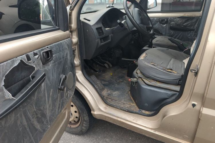 Used Wuling Rongguang 2019 1.5L Extended-Body Van Base Model with 2 Seats Driver Seat
