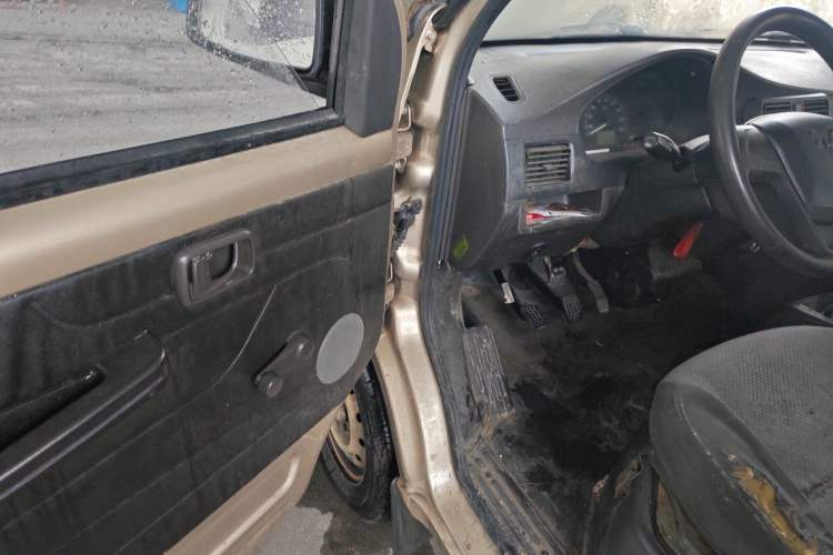 Used Wuling Rongguang 2019 1.5L Extended Basic Version Driver Seat
