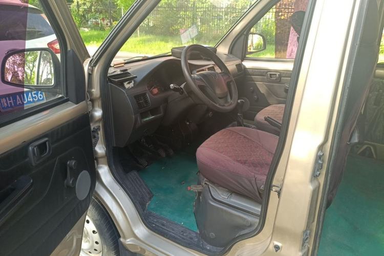 Used Wuling Rongguang 2019 1.5L Extended Basic Version Driver Seat