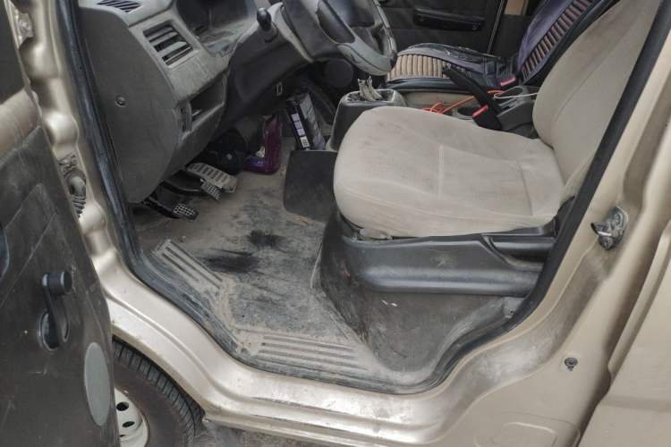 Used Wuling Rongguang 2019 1.2L S Base Model Driver Seat