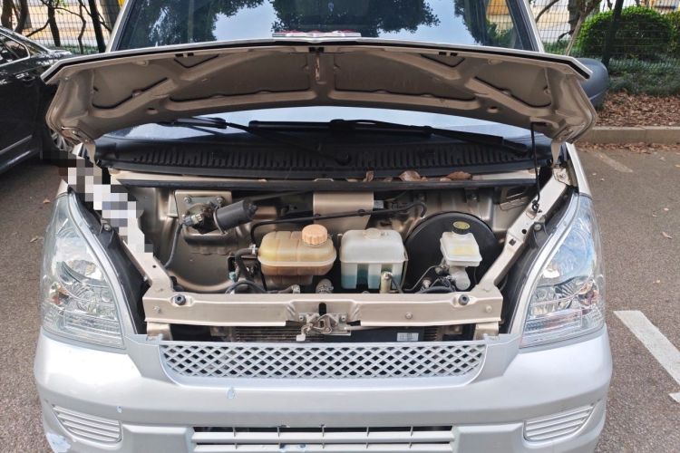 Used Wuling Rongguang 2019 1.5L Extended-Body Van Base Model with 2 Seats Engine Bay