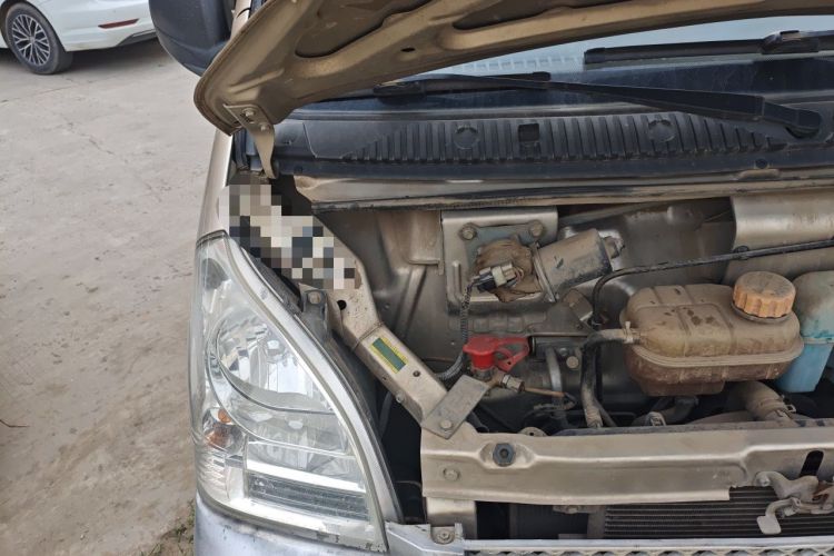Used Wuling Rongguang 2019 1.5L Extended-Body Van Base Model with 5 Seats Engine Bay Right