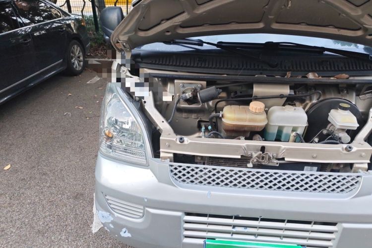 Used Wuling Rongguang 2019 1.5L Extended-Body Van Base Model with 2 Seats Engine Bay Right