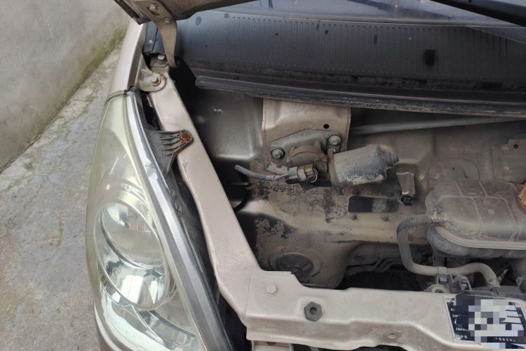 Used Wuling Rongguang 2019 1.2L S Base Model Engine Bay Right