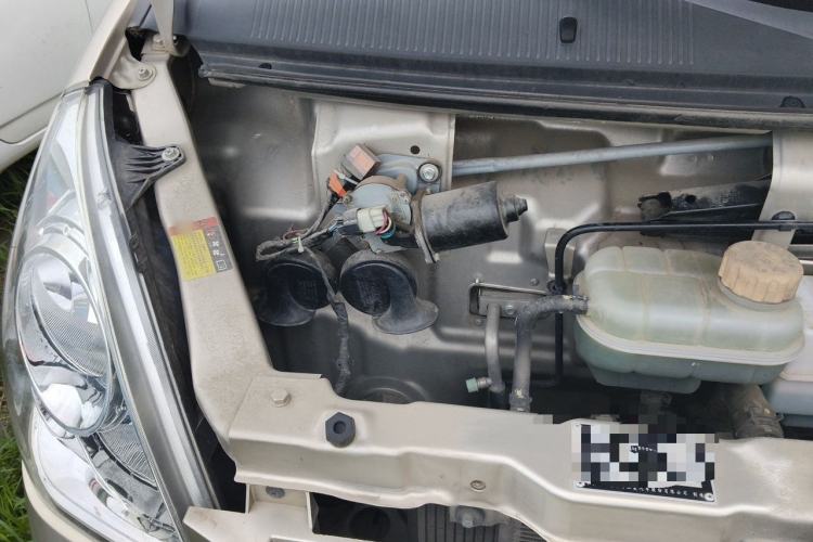 Used Wuling Rongguang  Engine Bay Right