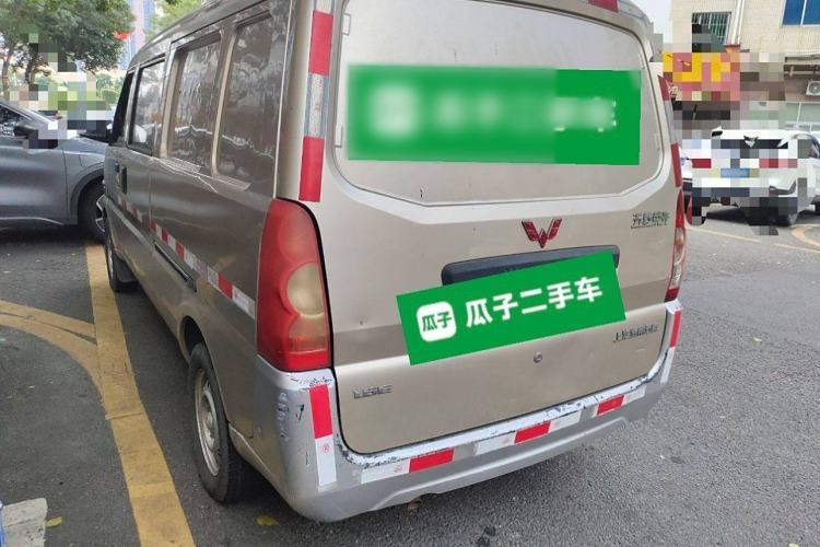 Used Wuling Rongguang 2019 1.5L Extended-Body Van Base Model with 5 Seats Exterior 3