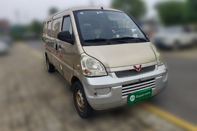 Used Wuling Rongguang 2019 1.5L Extended-Body Van Base Model with 2 Seats Front Right 45 Deg