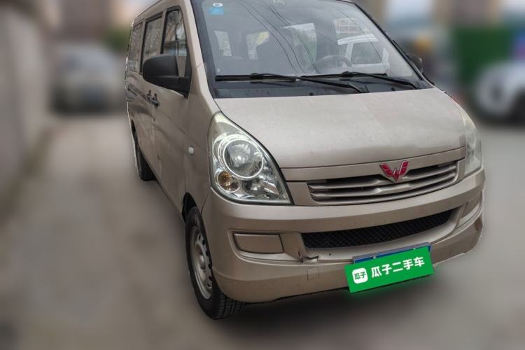 Used Wuling Rongguang 2019 1.2L S Base Model Front Right 45 Deg