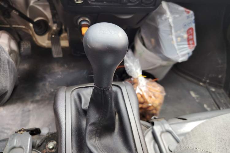Used Wuling Rongguang 2019 1.5L Extended Basic Version Gear Lever