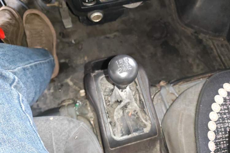 Used Wuling Rongguang 2019 1.5L Extended Basic Version Gear Lever