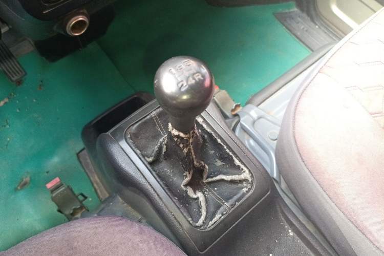 Used Wuling Rongguang 2019 1.5L Extended Basic Version Gear Lever