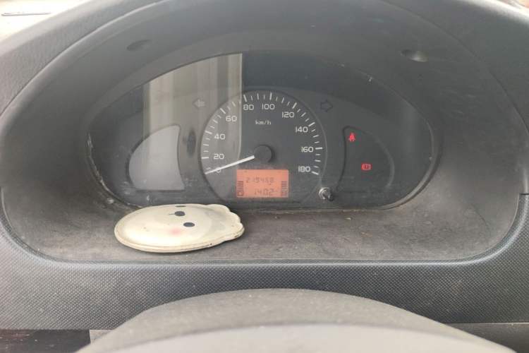 Used Wuling Rongguang 2019 1.5L Extended-Body Van Base Model with 2 Seats Instrument Cluster