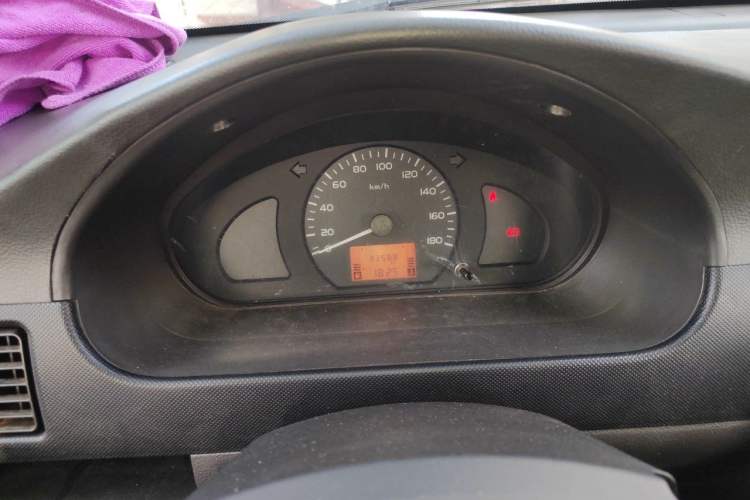 Used Wuling Rongguang 2019 1.5L Extended-Body Van Base Model with 5 Seats Instrument Cluster