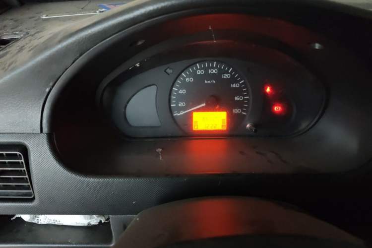 Used Wuling Rongguang 2019 1.5L Extended-Body Van Base Model with 2 Seats Instrument Cluster