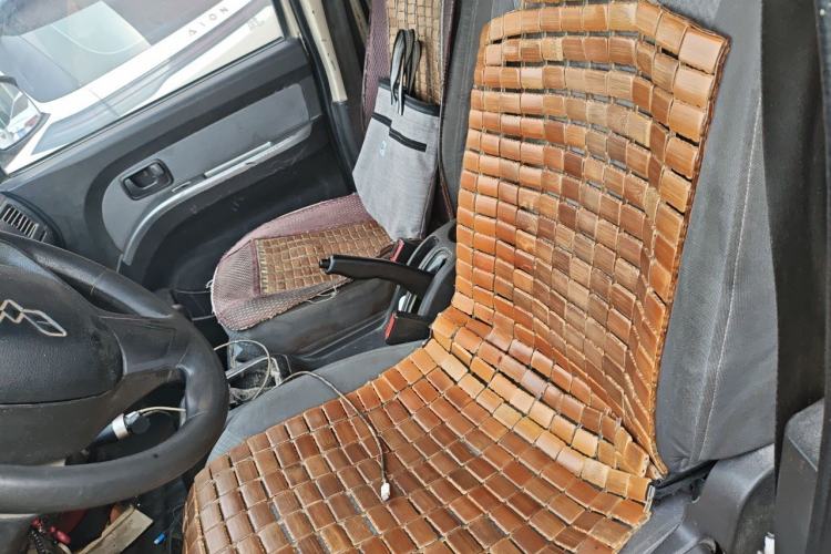 Used Wuling Rongguang 2019 1.5L Extended-Body Van Base Model with 5 Seats Left Front Seat