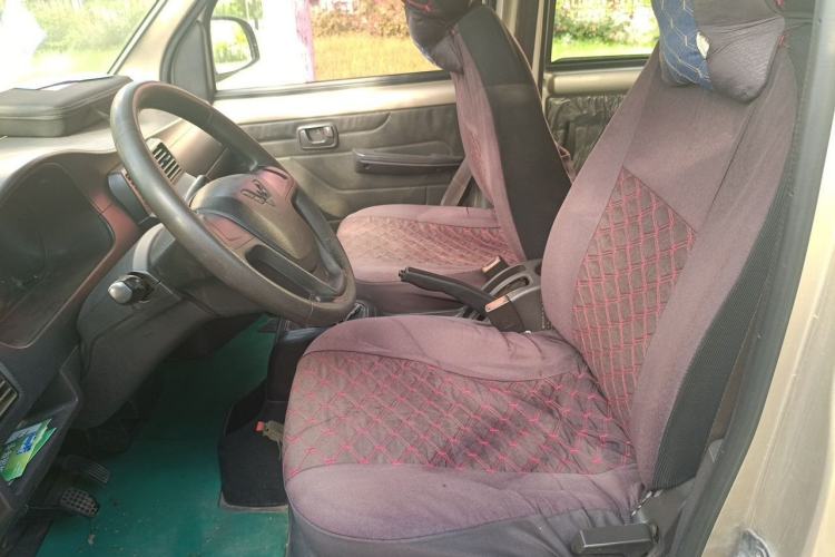 Used Wuling Rongguang 2019 1.5L Extended Basic Version Left Front Seat