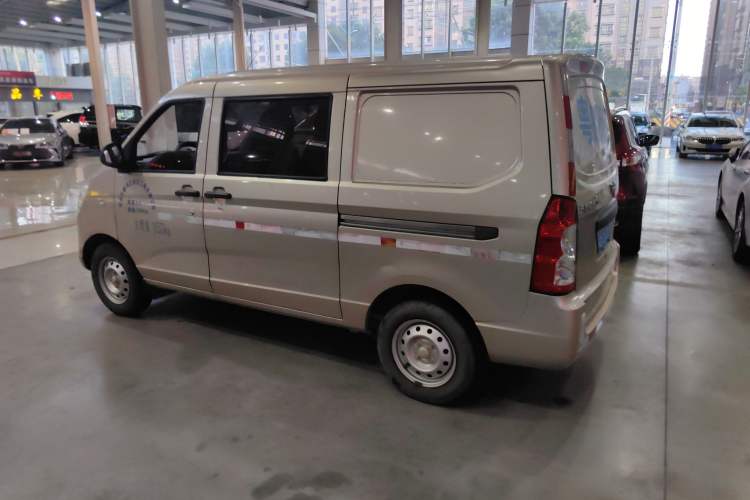 Used Wuling Rongguang 2019 1.2L S Van Standard Model with 5 Seats Left Side