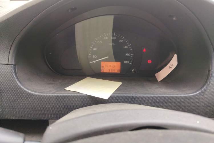 Used Wuling Rongguang 2019 1.5L Extended Basic Version Odometer Close Up