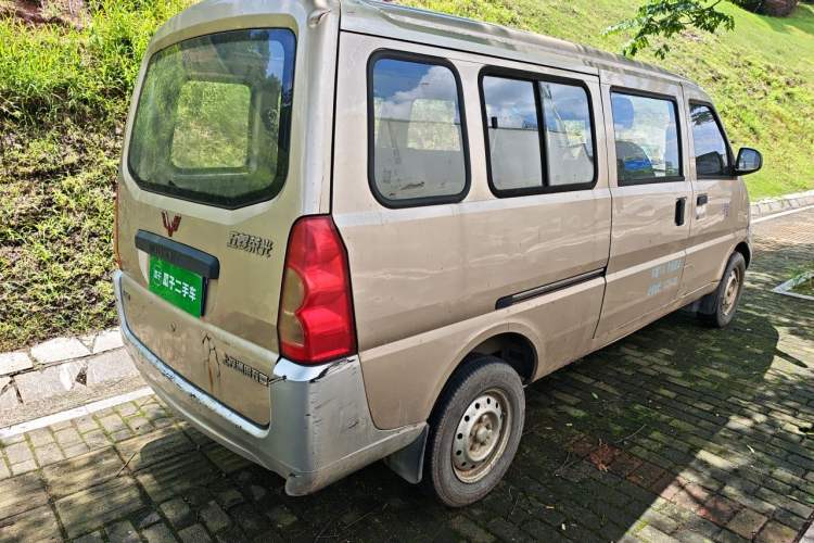 Used Wuling Rongguang 2019 1.5L Extended Basic Version Rear Right 45 Deg