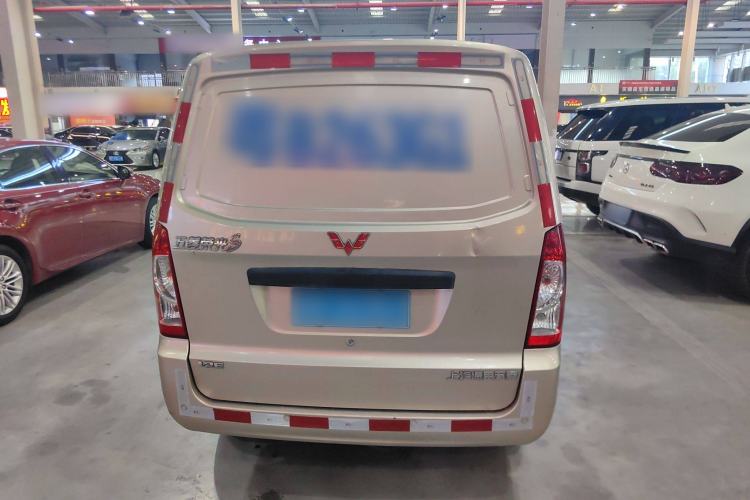Used Wuling Rongguang 2019 1.2L S Van Standard Model with 5 Seats Rear
