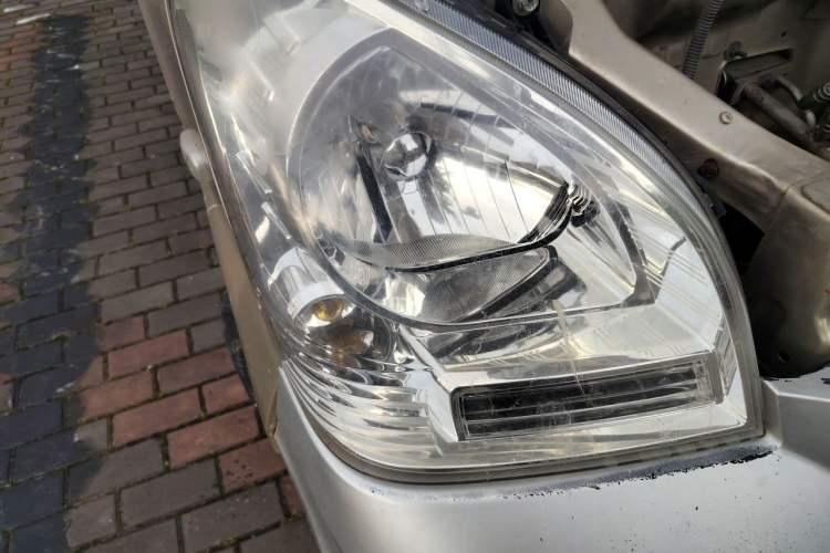 Used Wuling Rongguang 2019 1.5L Extended Basic Version Right Front Headlight