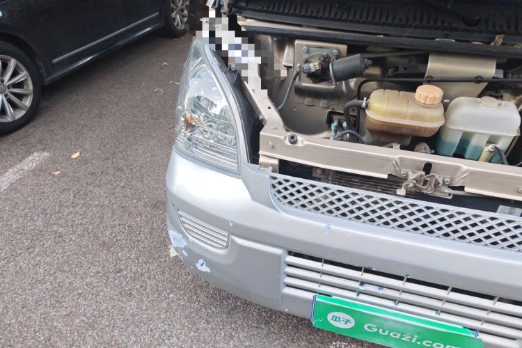 Used Wuling Rongguang 2019 1.5L Extended-Body Van Base Model with 2 Seats Right Front Headlight