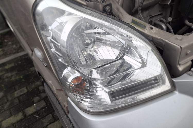 Used Wuling Rongguang 2019 1.5L Extended Basic Version Right Front Headlight