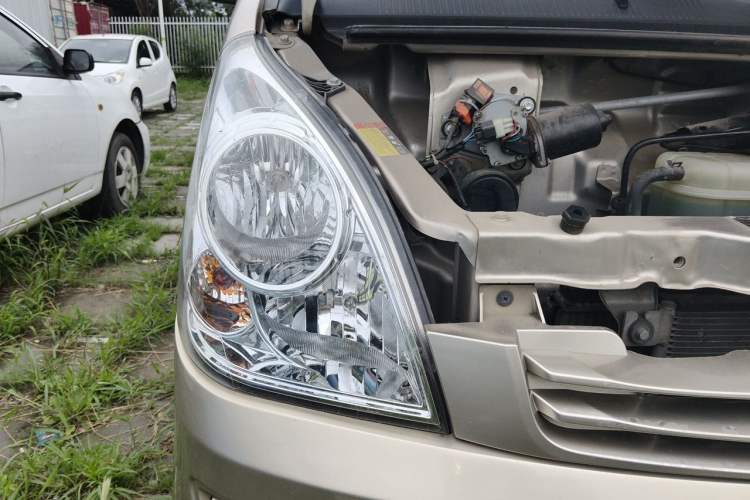Used Wuling Rongguang  Right Front Headlight