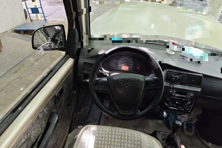 Used Wuling Rongguang 2019 1.5L Extended Basic Version Steering Wheel