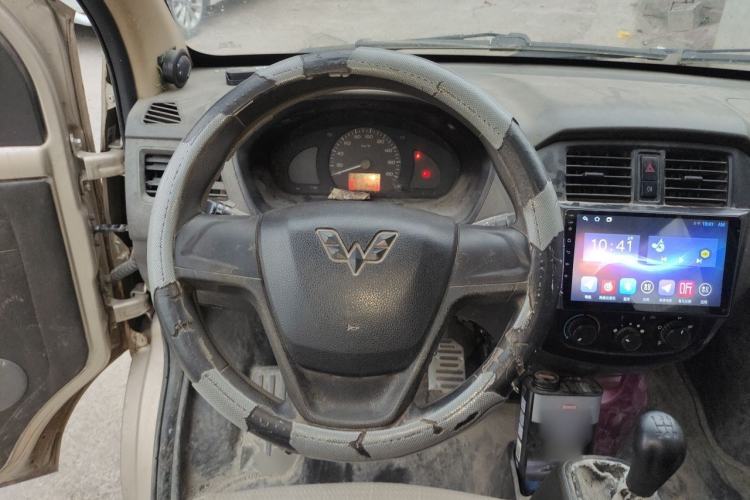 Used Wuling Rongguang 2019 1.2L S Base Model Steering Wheel