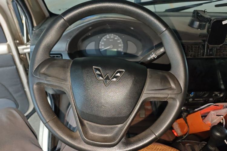 Used Wuling Rongguang 2019 1.5L Extended-Body Van Base Model with 2 Seats Steering Wheel