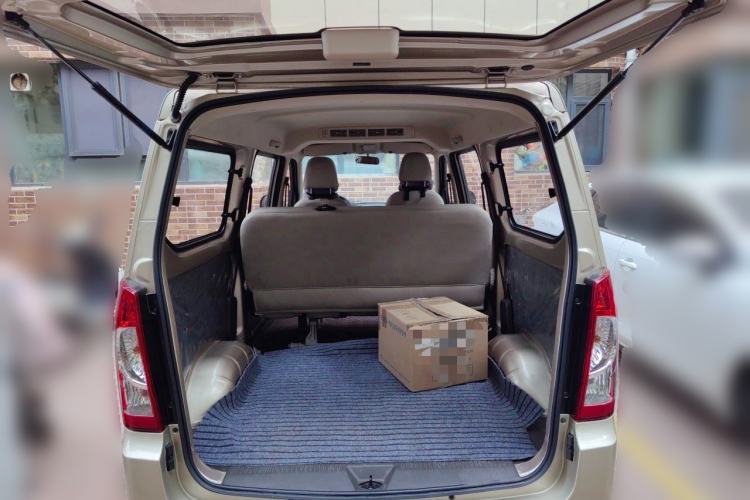 Used Wuling Rongguang 2019 1.5L S Base Version Trunk